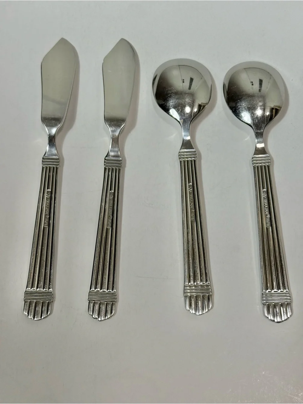 Wallace CHARDONNAY Serving Set Butter Knife Sugar Spoon 18/8 Stainless Flatware